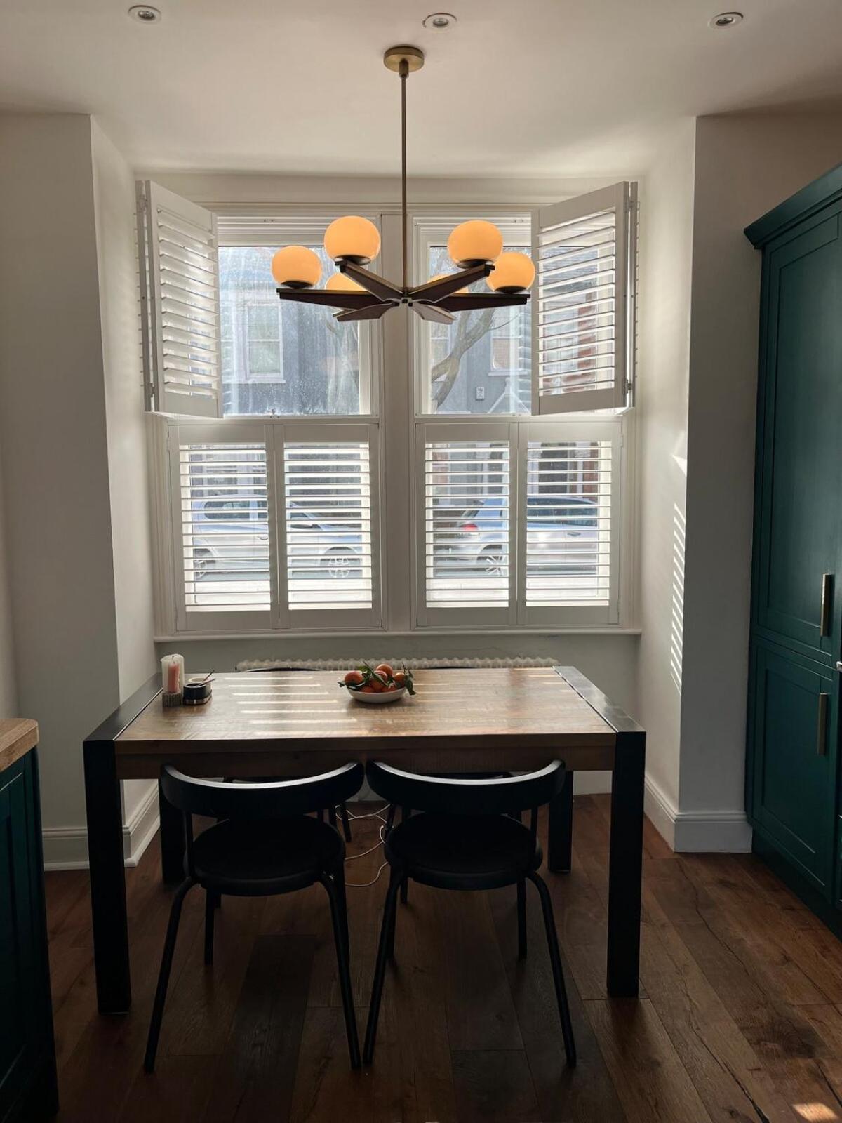 Holiday home Gorgeous Riverside Townhouse *